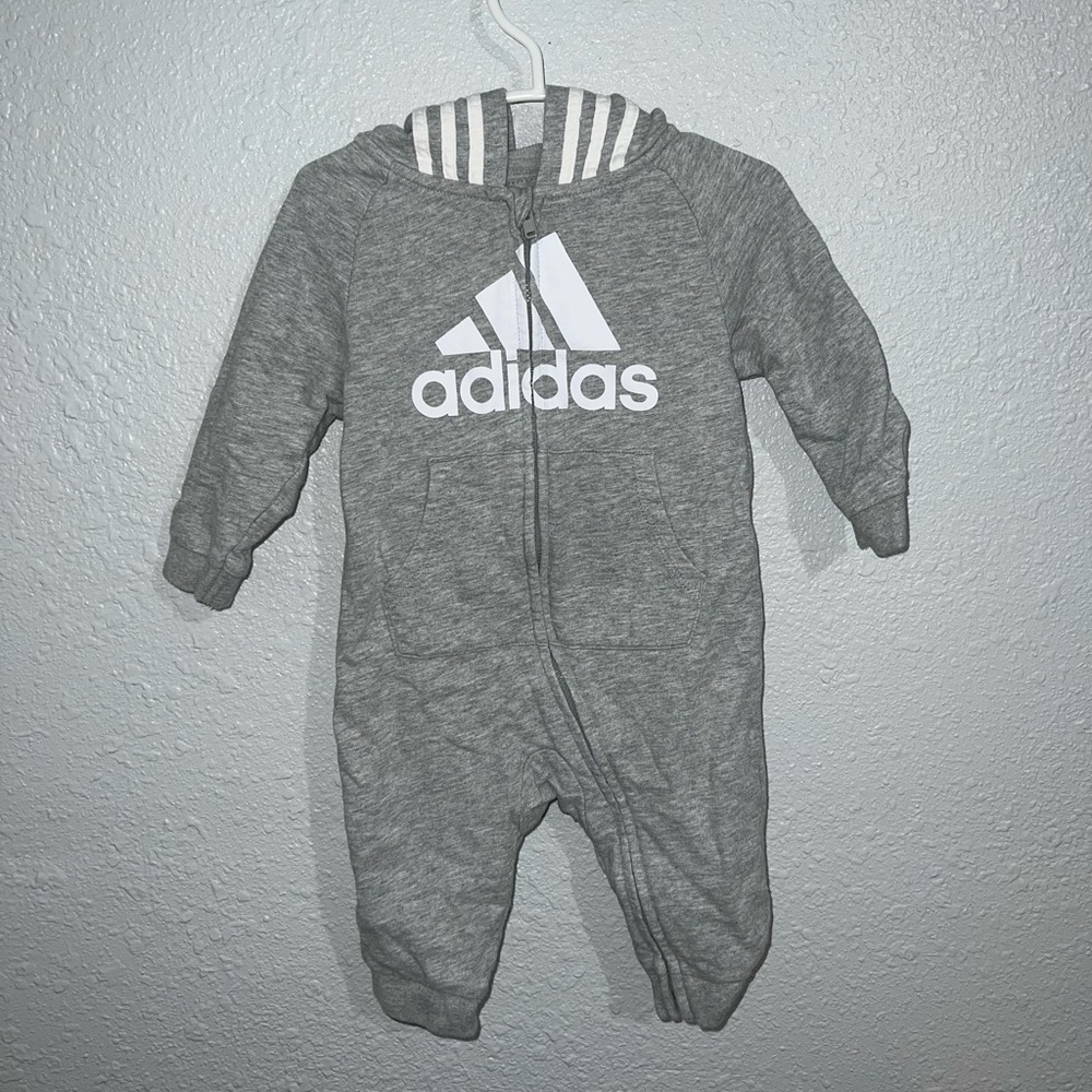 Adidas , size 6M, Grey & White - Picture 1 of 2